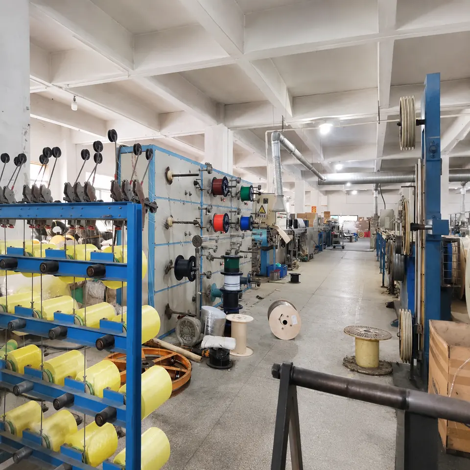 Factory cable stranding equipment, showing a production stage rather than a test of an approved sample